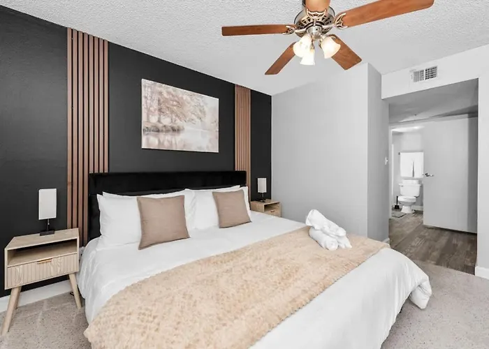 Apartament Modern 2br For 7 Pools Fitness Center & Pet-friendly