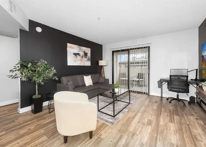 Apartment Modern 2br For 7 Pools Fitness Center & Pet-friendly