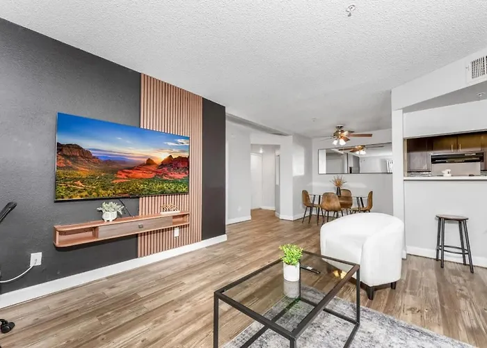 Modern 2br For 7 Pools Fitness Center & Pet-friendly * Tempe