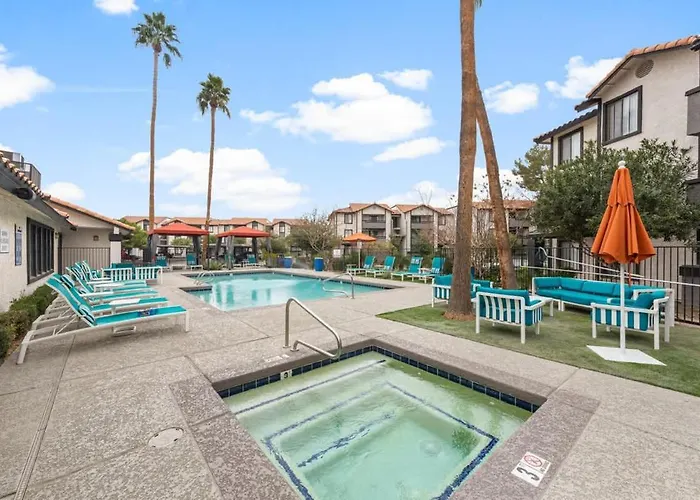 Modern 2br For 7 Pools Fitness Center & Pet-friendly * Tempe