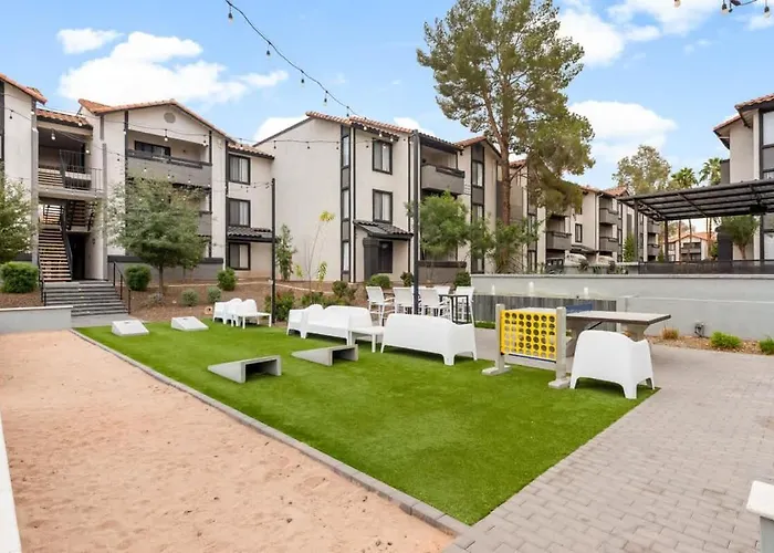 Modern 2br For 7 Pools Fitness Center & Pet-friendly Apartament